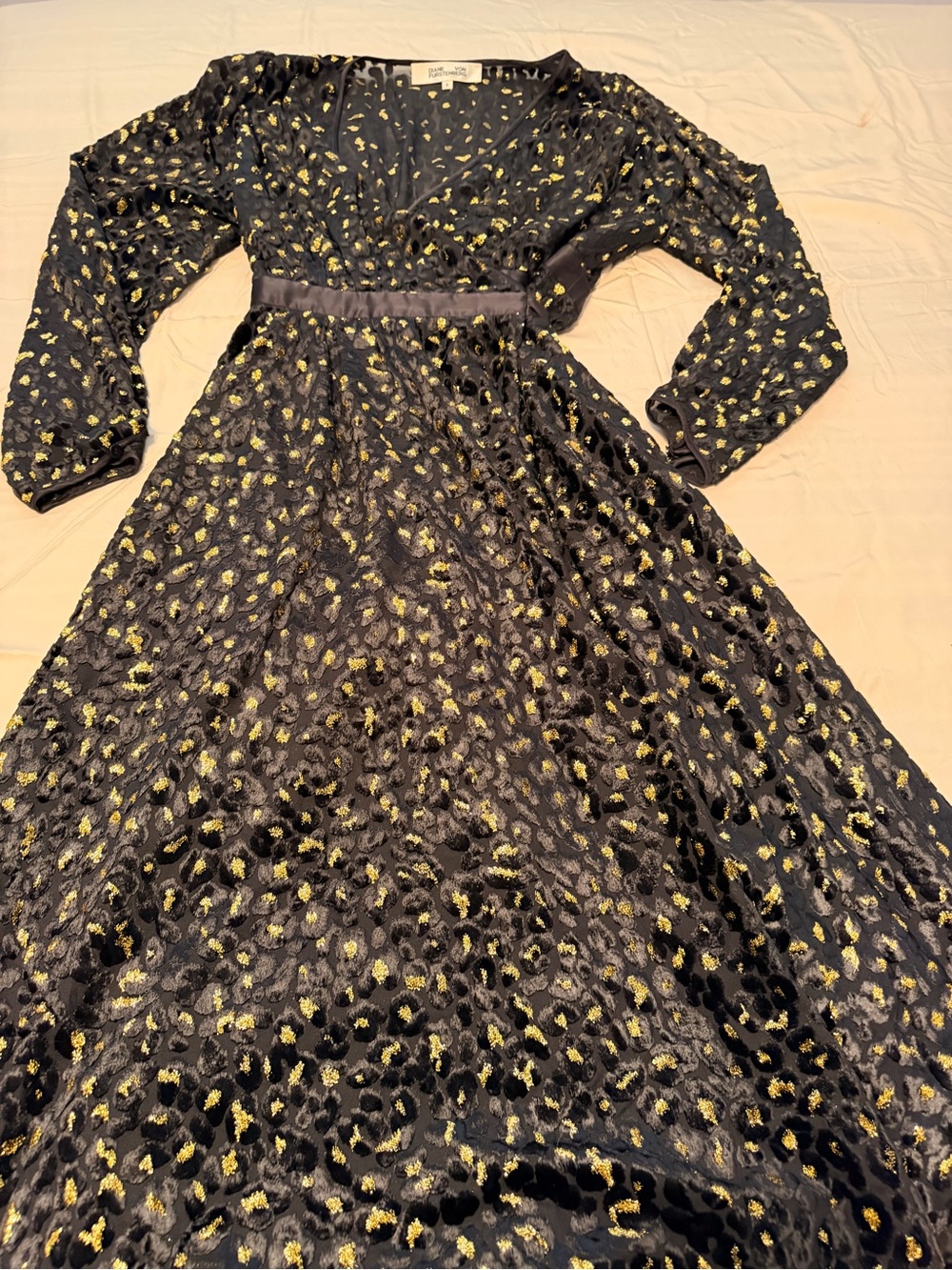 Diane Von Furstenberg Black Velvet Print Wrap Dress
